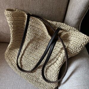 Eddie Bauer. Women’s bag. Purse. Hand bag. straw macramé, 15”X 13X 4 1/2”